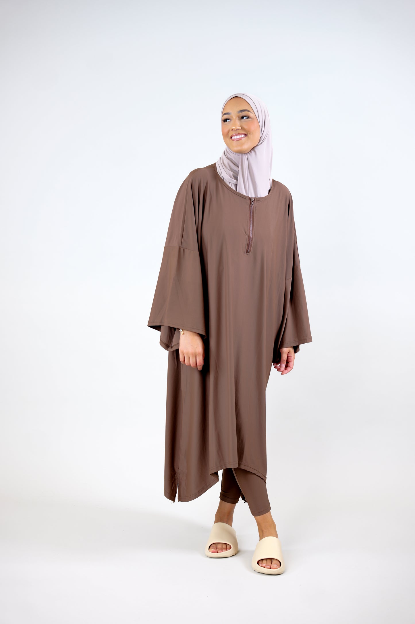 Dissimulation marron avec leggings